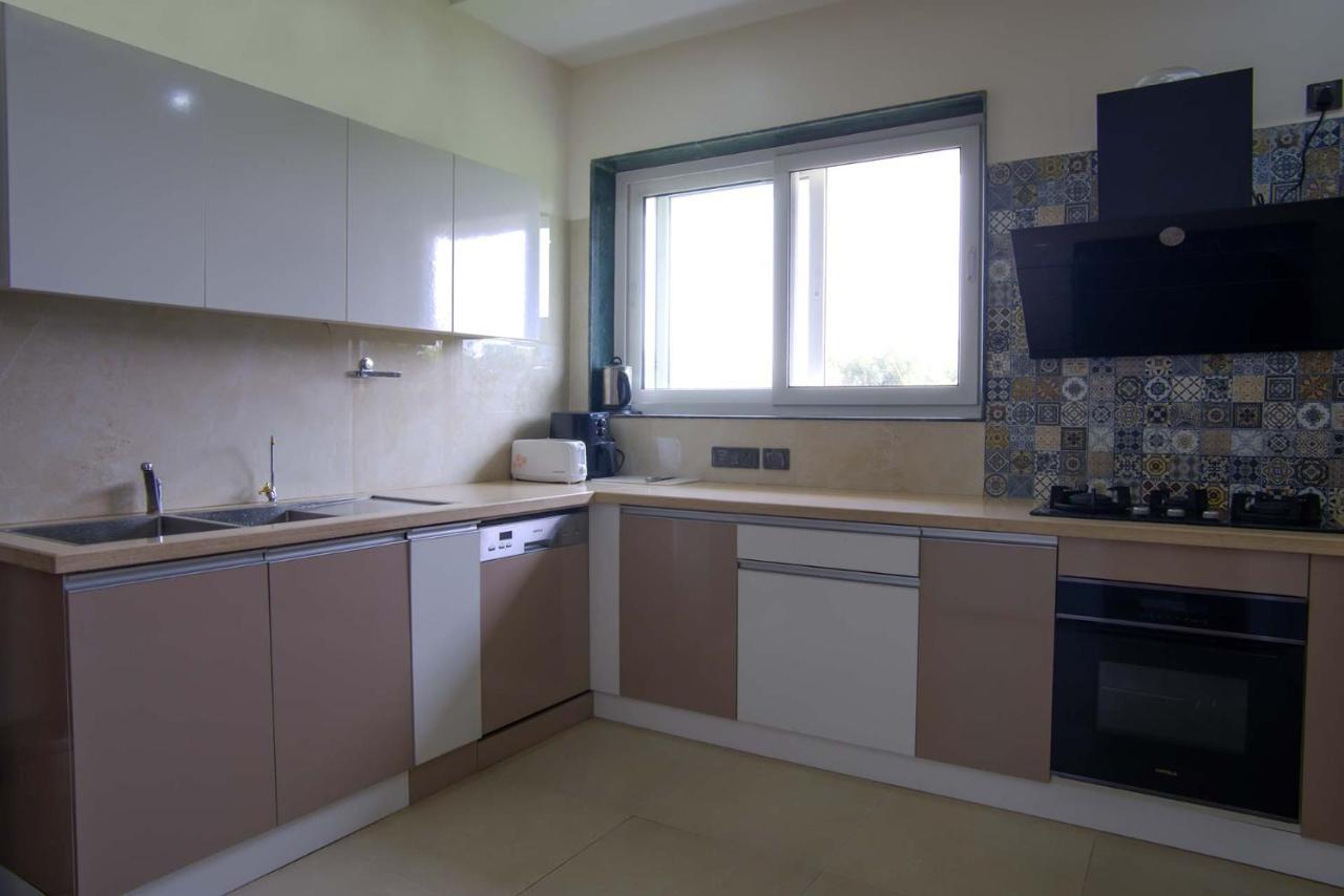 Stayvista At Hillside Paradise Dhauj ภายนอก รูปภาพ