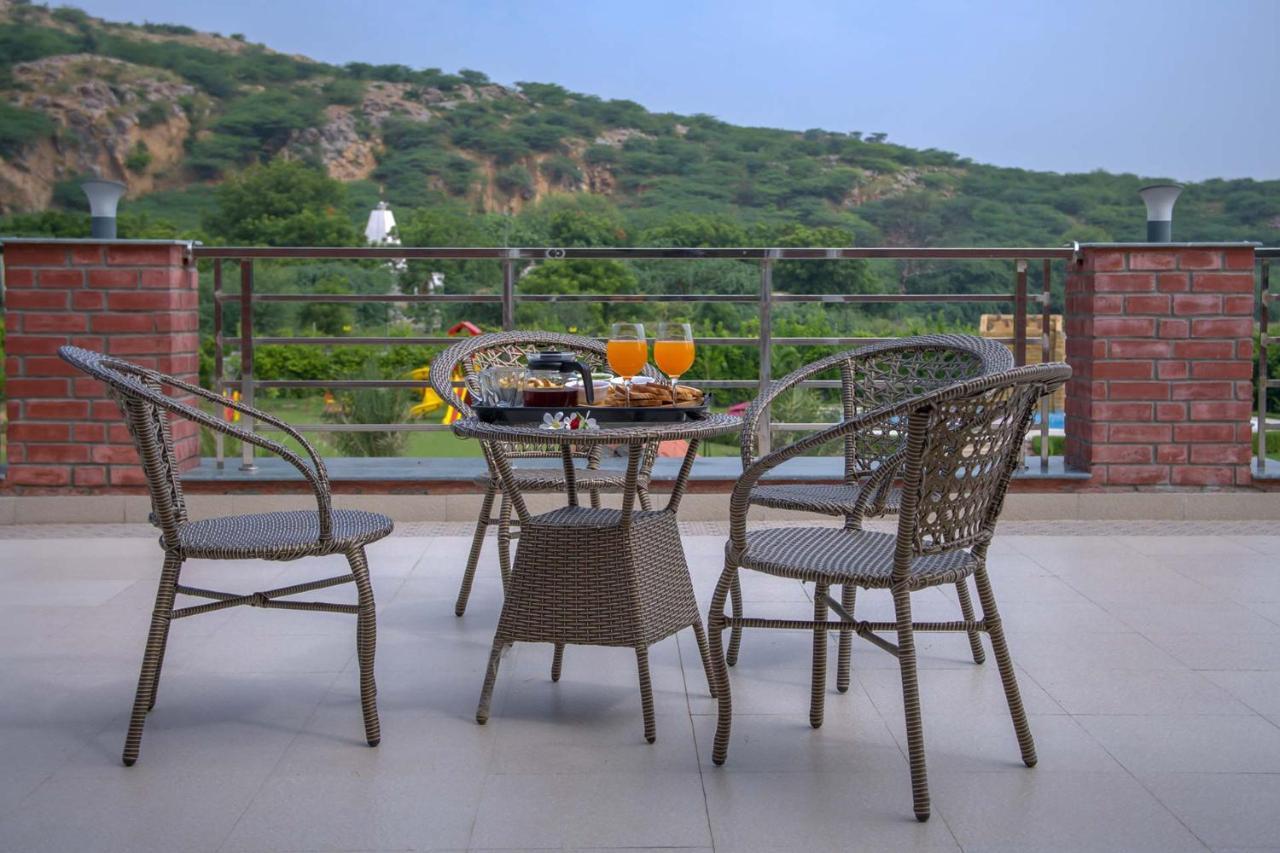Stayvista At Hillside Paradise Dhauj ภายนอก รูปภาพ